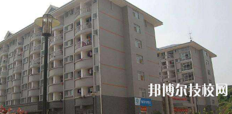 甘肅石化技師學院2020年學費、收費多少