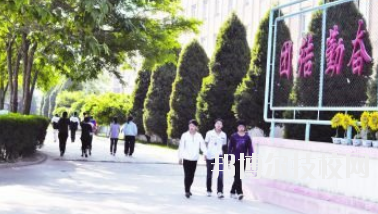 甘肅省商業(yè)學校2020年報名條件、招生要求、招生對象