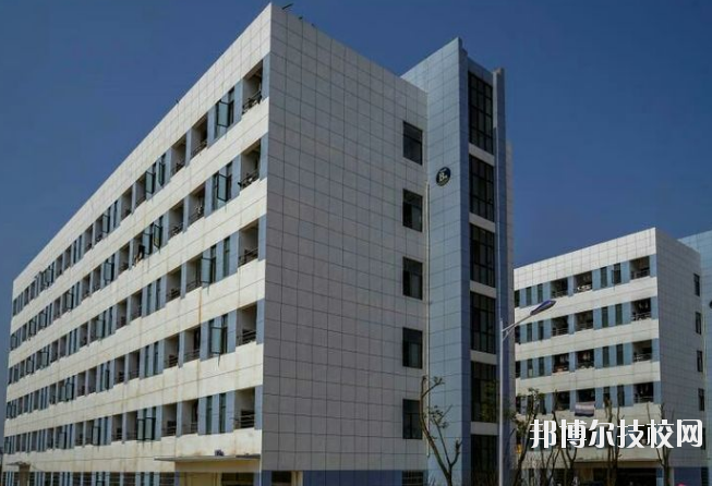 鄱陽衛(wèi)生學(xué)校2020年報(bào)名條件、招生要求、招生對象 