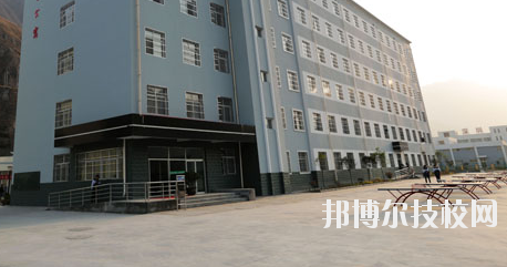 武都職業(yè)中等專(zhuān)業(yè)學(xué)校2020年招生錄取分?jǐn)?shù)線