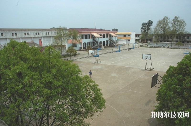 鷹潭應(yīng)用工程學(xué)校怎么樣、好不好