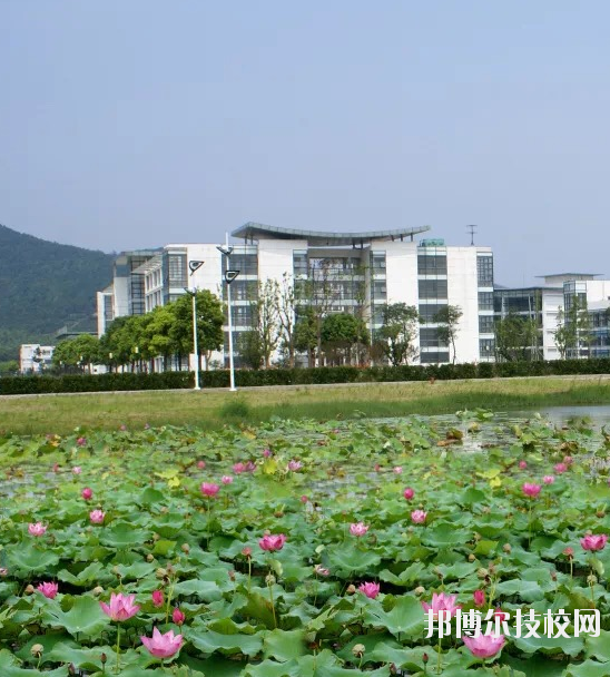 蘇州建設(shè)交通高等職業(yè)技術(shù)學(xué)校怎么樣、好不好