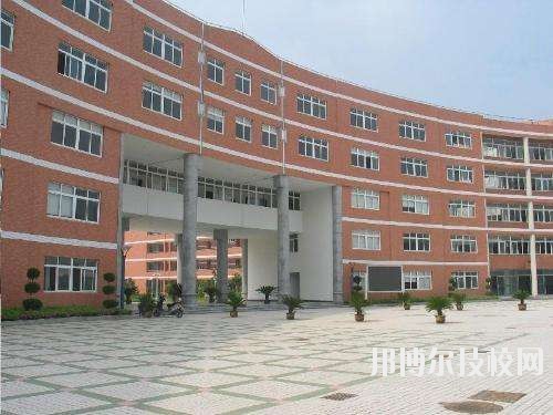 贛州第一職業(yè)技術(shù)學(xué)校2020年報(bào)名條件、招生要求、招生對(duì)象
