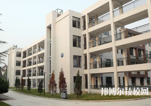 建德工業(yè)技術學校2020年報名條件、招生要求、招生對象