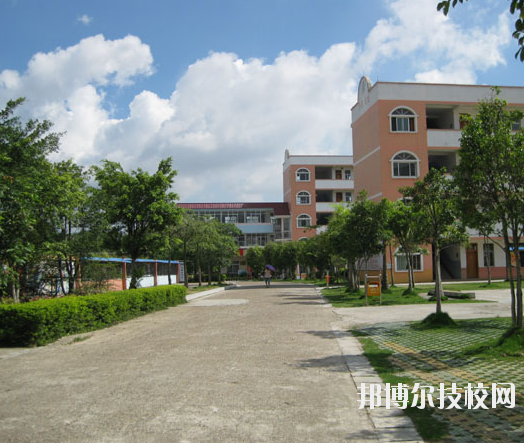 重慶茂森中等職業(yè)學校2020年招生辦聯(lián)系電話