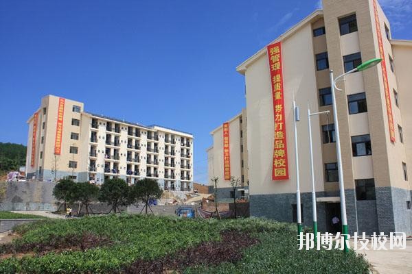北川羌族自治縣七一職業(yè)中學(xué)2020年報名條件、招生要求、招生對象
