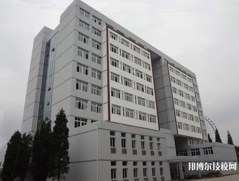 貴陽白云職業(yè)技術(shù)學(xué)校2020年報名條件、招生要求、招生對象