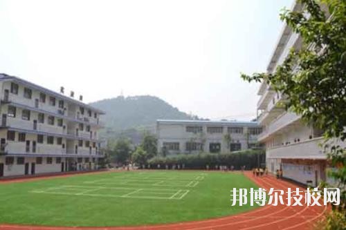 水城職業(yè)技術(shù)學校2020年報名條件、招生要求、招生對象
