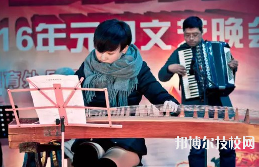 重慶萬州職業(yè)教育中心2020年報(bào)名條件、招生要求、招生對(duì)象