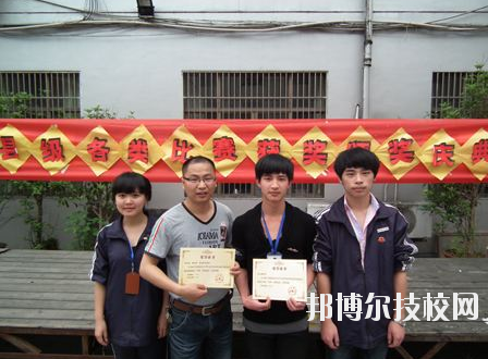 溫州新紀(jì)元學(xué)校2020年招生辦聯(lián)系電話(huà)