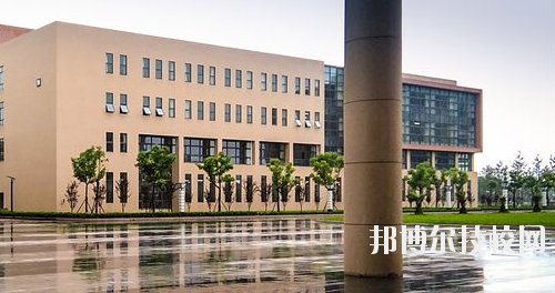 長安汽車(集團)有限責任公司技工學(xué)校2020年招生辦聯(lián)系電話