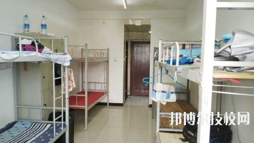 威遠縣泰來職業(yè)學校2020年宿舍條件
