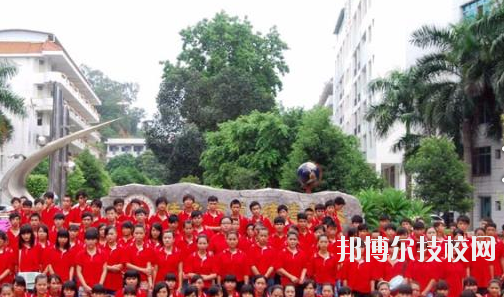 廣西右江民族商業(yè)學校網(wǎng)站網(wǎng)址