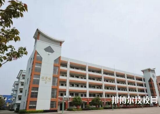 義烏城鎮(zhèn)職業(yè)技術(shù)學(xué)校2020年報(bào)名條件、招生要求、招生對(duì)象