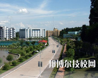 重慶益民技工學校2020年報名條件、招生要求、招生對象