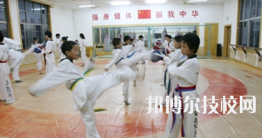 嘉峪關(guān)體育運(yùn)動(dòng)學(xué)校2020年報(bào)名條件、招生要求、招生對(duì)象