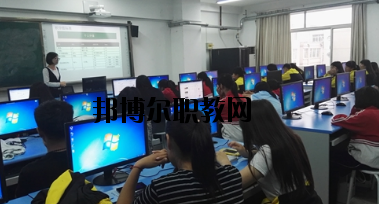 天水電子信息工程職業(yè)學校2020年學費、收費多少