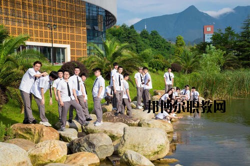 江西廬山旅游中等專業(yè)學(xué)校2020年報名條件、招生要求、招生對象