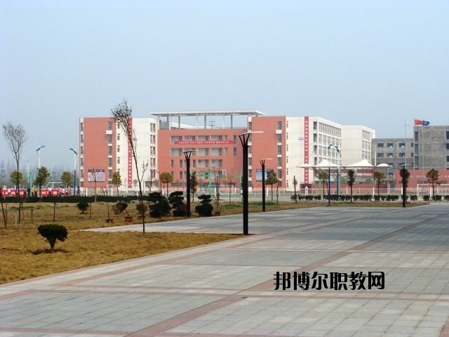 崇仁職業(yè)教育中心2020年報名條件、招生要求、招生對象 