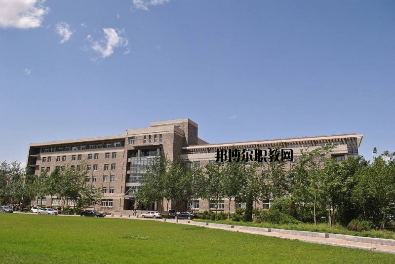恩施中等職業(yè)技術(shù)學(xué)校2020年報(bào)名條件、招生要求、招生對(duì)象