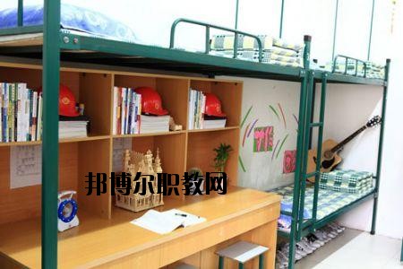 四川慧明中等專業(yè)學校2020年宿舍條件