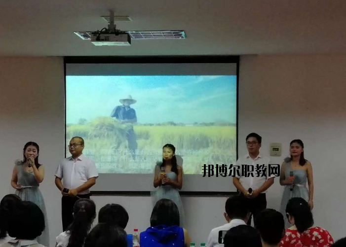 廣豐區(qū)信息技術(shù)學(xué)校怎么樣、好不好