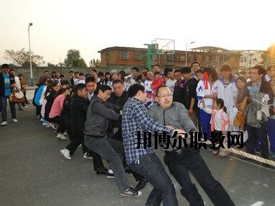 閬中師范學(xué)校2020年報名條件、招生要求、招生對象