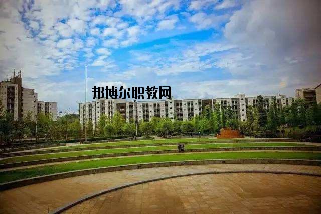 隨州曾都電子工業(yè)學(xué)校2020年報(bào)名條件、招生要求、招生對象