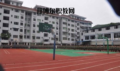 南充中等專業(yè)學(xué)校2020年報名條件、招生要求、招生對象