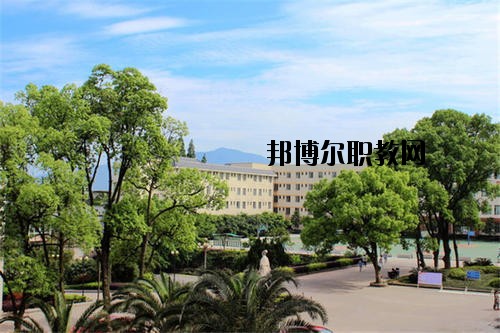 四川食品藥品學(xué)校2020年報(bào)名條件、招生要求、招生對(duì)象