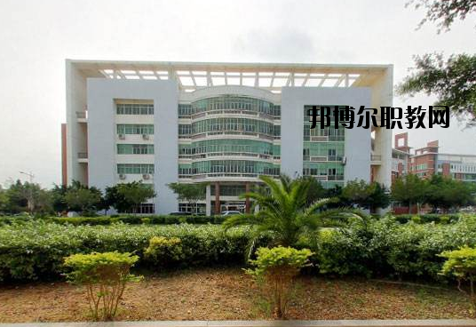 余姚姚江旅游學(xué)校怎么樣，好不好