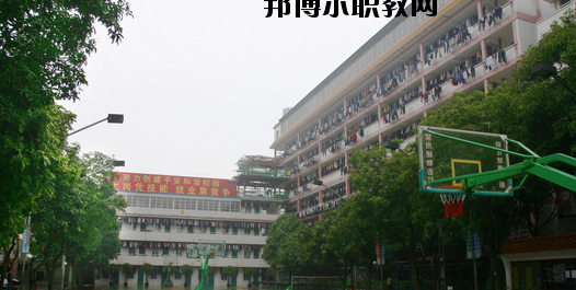 廣西商貿(mào)高級技工學(xué)校2020年報名條件、招生要求、招生對象