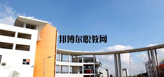 湖州藝術(shù)與設(shè)計(jì)學(xué)校怎么樣，好不好