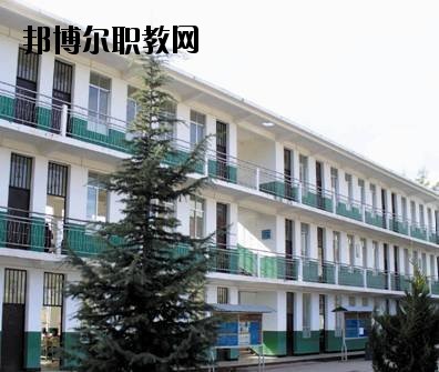 雙柏縣職業(yè)高級(jí)中學(xué)2020年報(bào)名條件、招生要求、招生對(duì)象