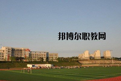 南充理工學(xué)校2020年報名條件、招生要求、招生對象