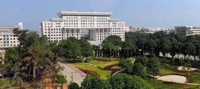 咸寧生物機電工程學校怎么樣、好不好
