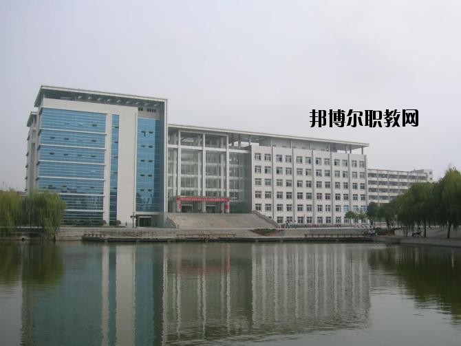 姚安縣職業(yè)高級中學(xué)2020年學(xué)費(fèi)、收費(fèi)多少