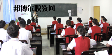 甘肅東方航空高鐵學(xué)校2020年報名條件、招生要求、招生對象