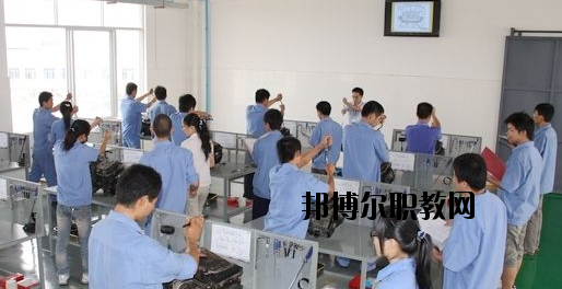 河池交通技工學(xué)校2020年報(bào)名條件、招生要求、招生對(duì)象 