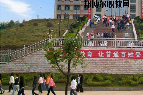 廣西質(zhì)量技術(shù)工程學(xué)校2020年報(bào)名條件、招生要求、招生對(duì)象