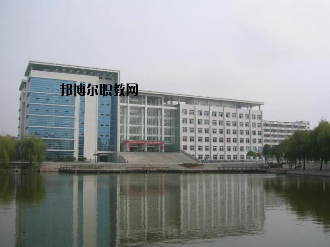 永仁縣職業(yè)高級(jí)中學(xué)2020年學(xué)費(fèi)、收費(fèi)多少