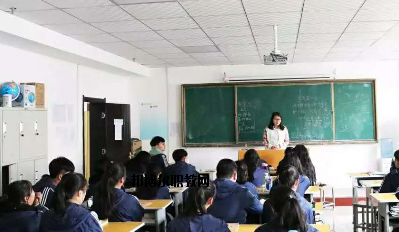 西安藝術(shù)職業(yè)高級(jí)中學(xué)2020年報(bào)名條件、招生要求、招生對(duì)象 