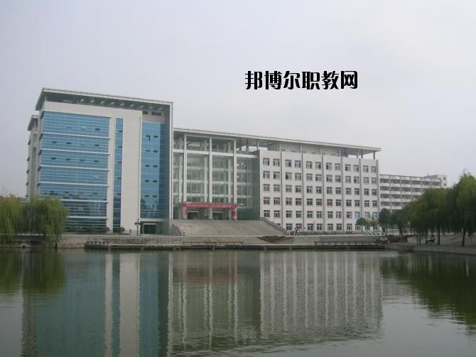 元謀縣職業(yè)高級中學地址在哪里
