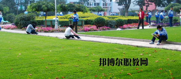 甘肅工業(yè)技師學(xué)院2020年報名條件、招生要求、招生對象