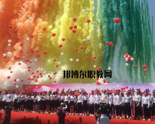 許昌科技學(xué)校網(wǎng)站網(wǎng)址