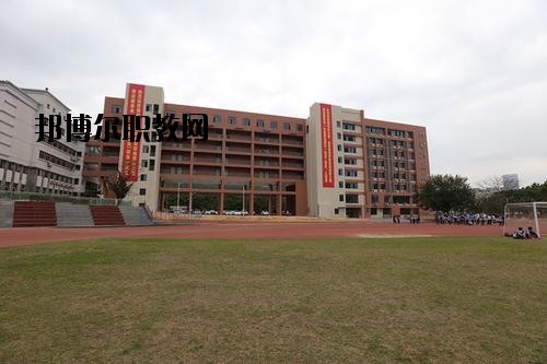 六盤水現(xiàn)代職業(yè)技術學校2020年有哪些專業(yè)