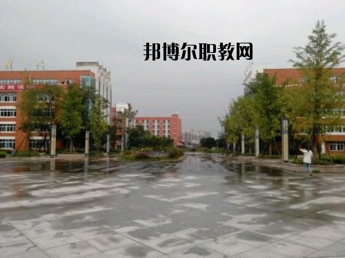 四川江油工業(yè)學(xué)校2020年報名條件、招生要求、招生對象