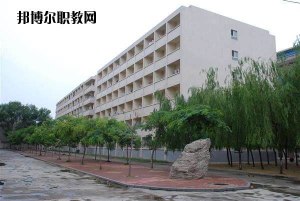  四川省冶金地質(zhì)技工學(xué)校2020年招生簡章