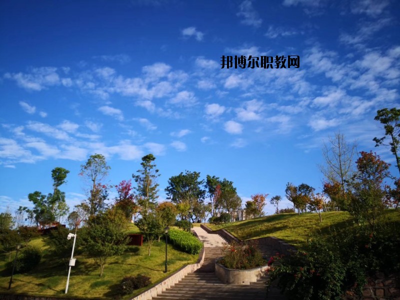 成都市工業(yè)職業(yè)技術(shù)學(xué)校2020年報名條件、招生要求、招生對象