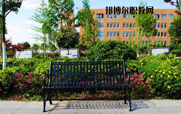 渭南興華職業(yè)學校2020年報名條件、招生要求、招生對象 